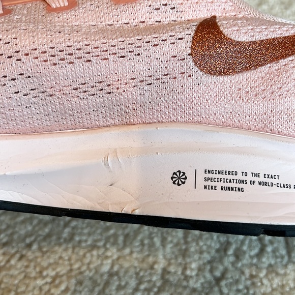 Nike Air Zoom Pegasus 360 Pink Sneakers - Picture 12 of 12